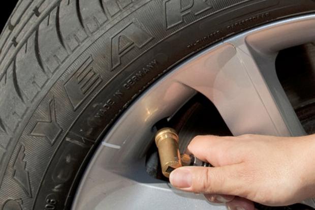 Burnham and Highbridge Weekly News: Checking tyre tread is one crucial check that would be useful (Canva)