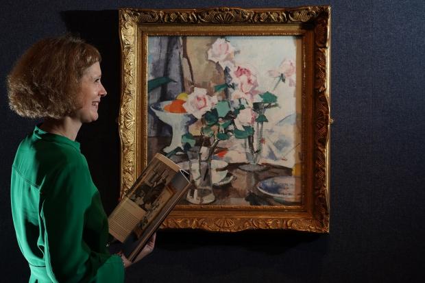 Burnham and Highbridge Weekly News: Art courses are a great gift option for people interested in painting. Picture: PA