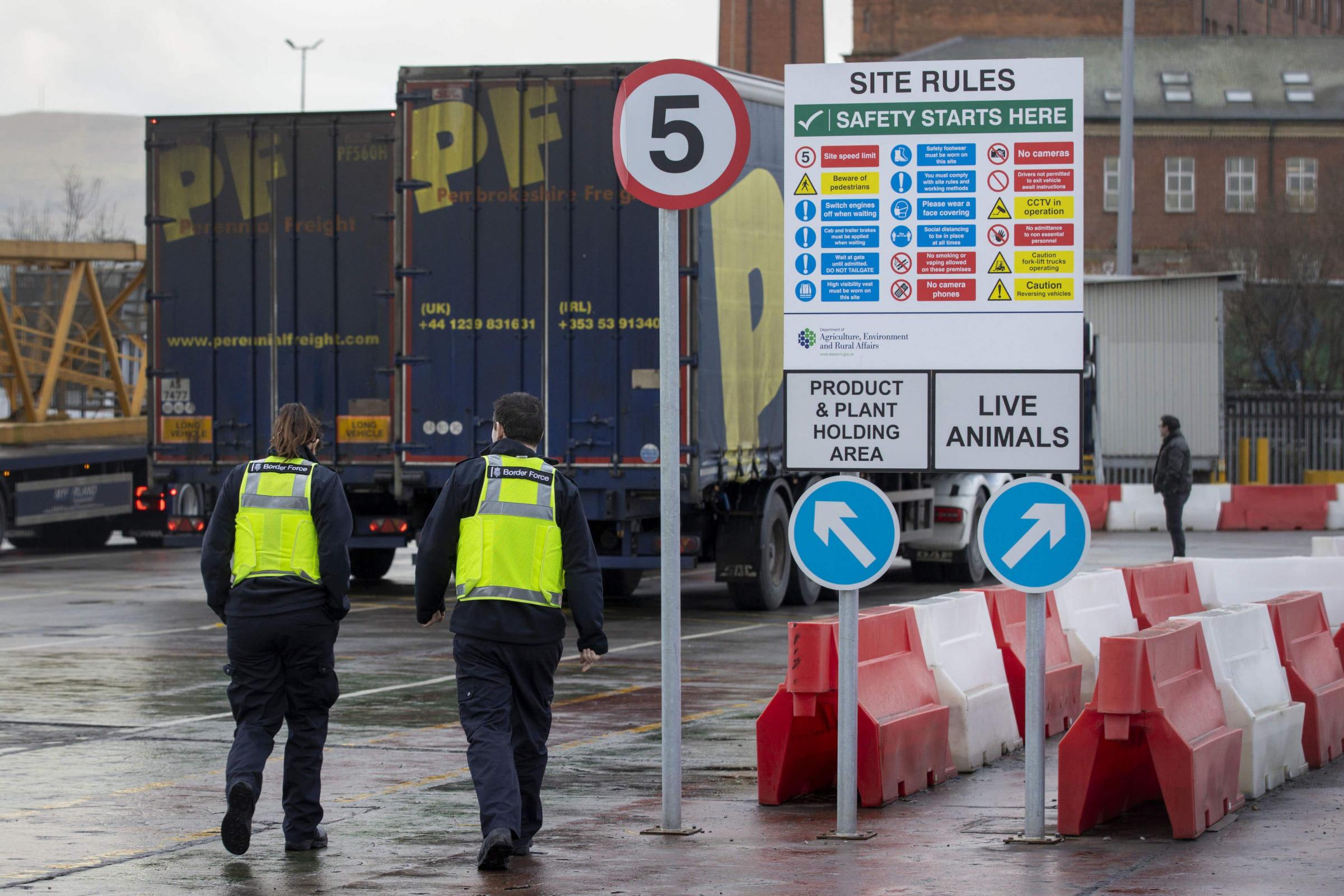 Confusion over agri-food checks at Northern Ireland ports - Vimarsana News