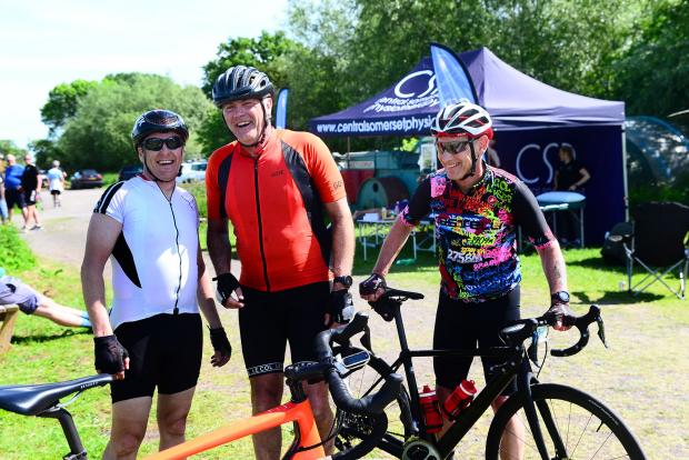 Burnham and Highbridge Weekly News: Mark Bowskill, Wayne Sobers and Tracy Lewis with their bikes.