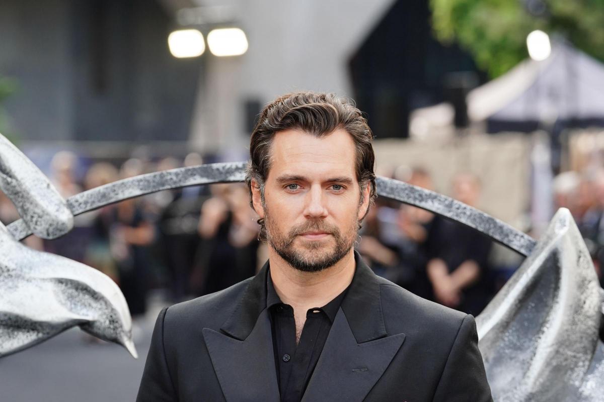 Henry Cavill and Girlfriend Natalie Viscuso Attend 'The Witcher