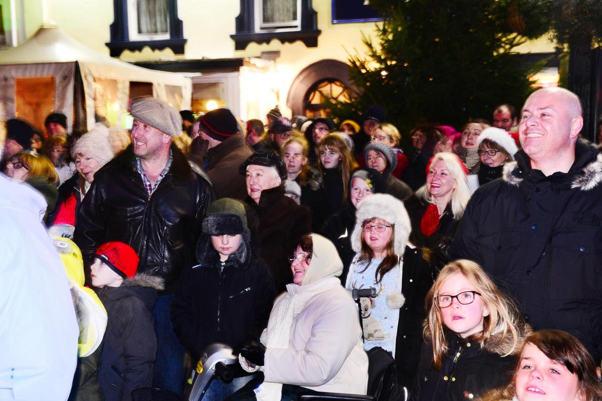 Crowds of people turned out to enjoy a dazzling Christmas lights display in Burnham-on-Sea